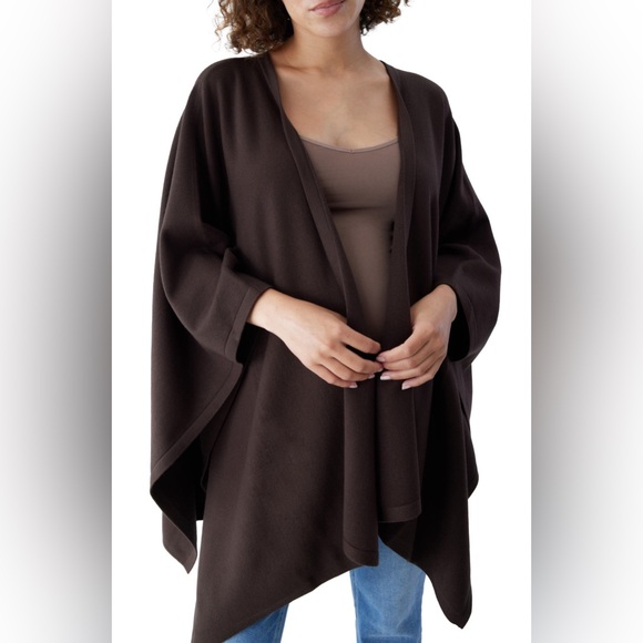 Never Worn Ingrid & Isabel Maternity ans Nursing Sweater - Picture 1 of 5